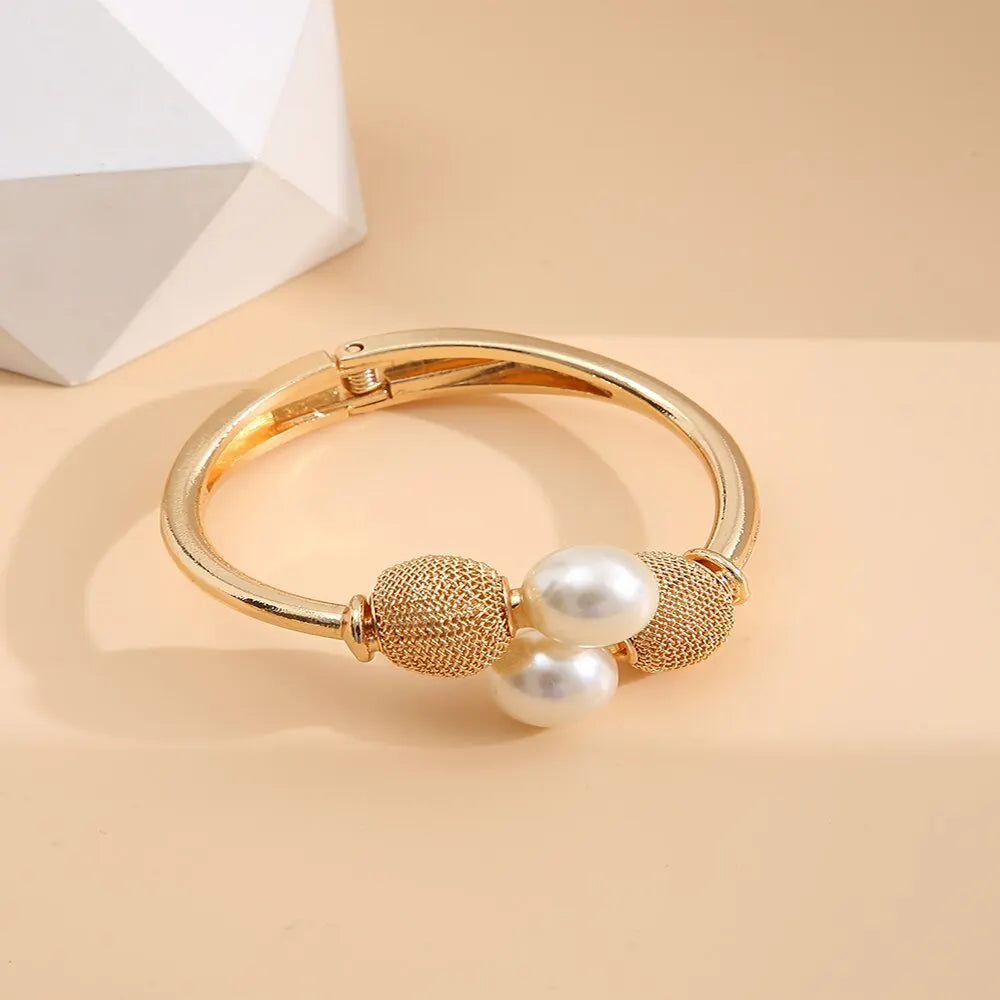 New Style Adjustable Pearl Bracelet Lady Jewelry