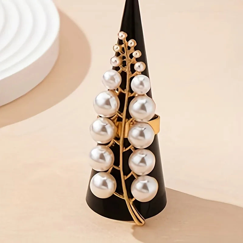 Irregular Pearl Leaf Open Ring Elegant Women’s Accessory.