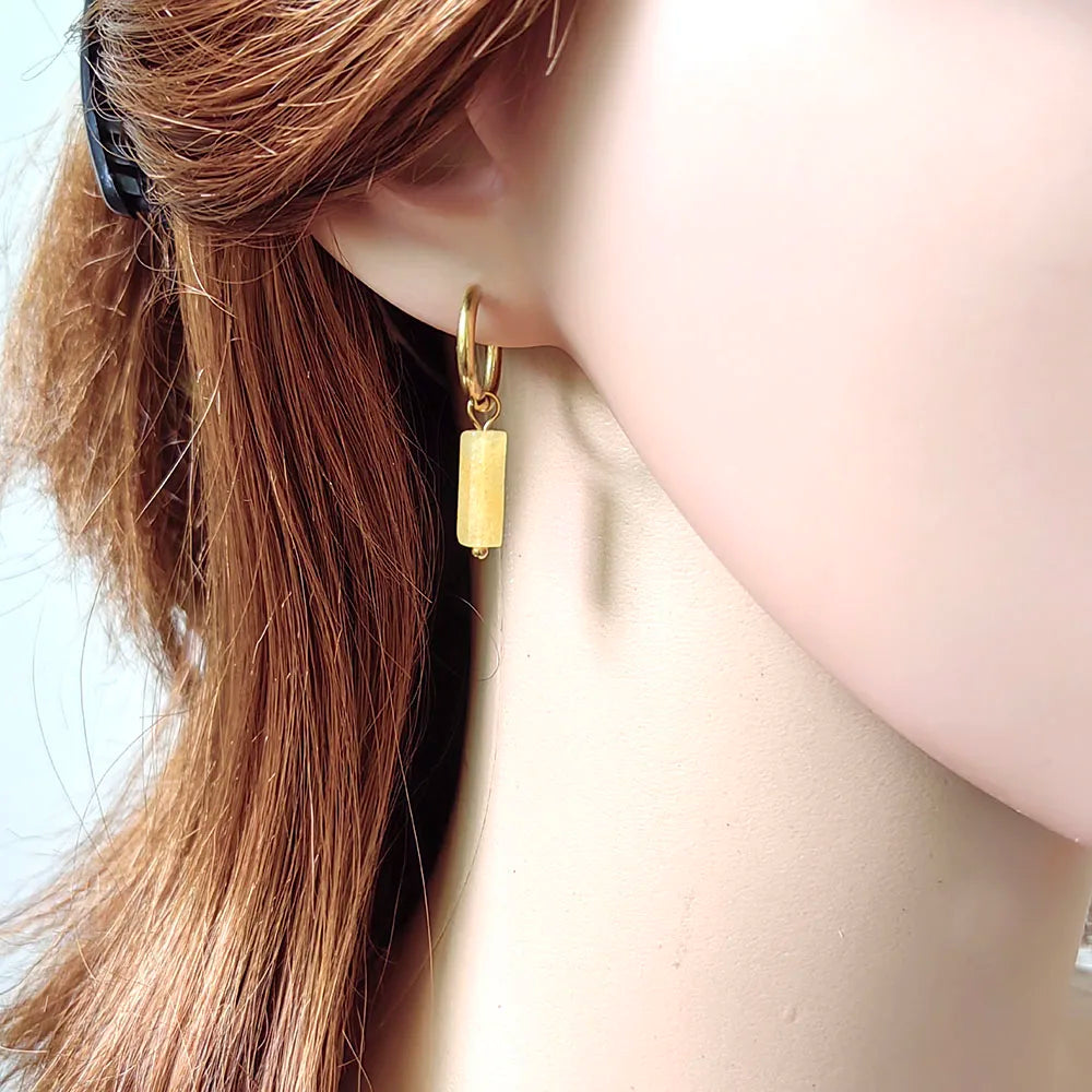 HUIDANG square hoop earrings with natural stones. Elegant design with a refined finish