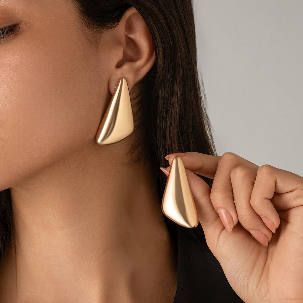 Ingemark Smooth Metal Stud Earrings – Goth Style