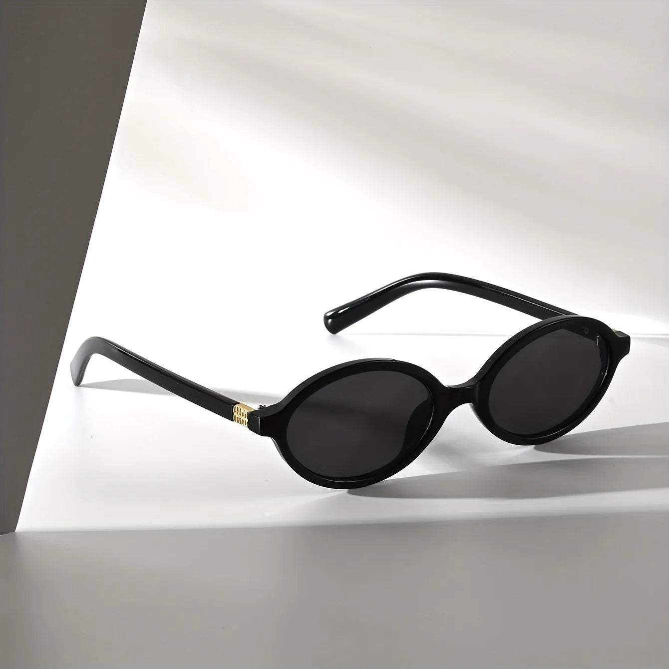 Retro oval PC glasses. Unisex, small-face fit, perfect for everyday indoor use