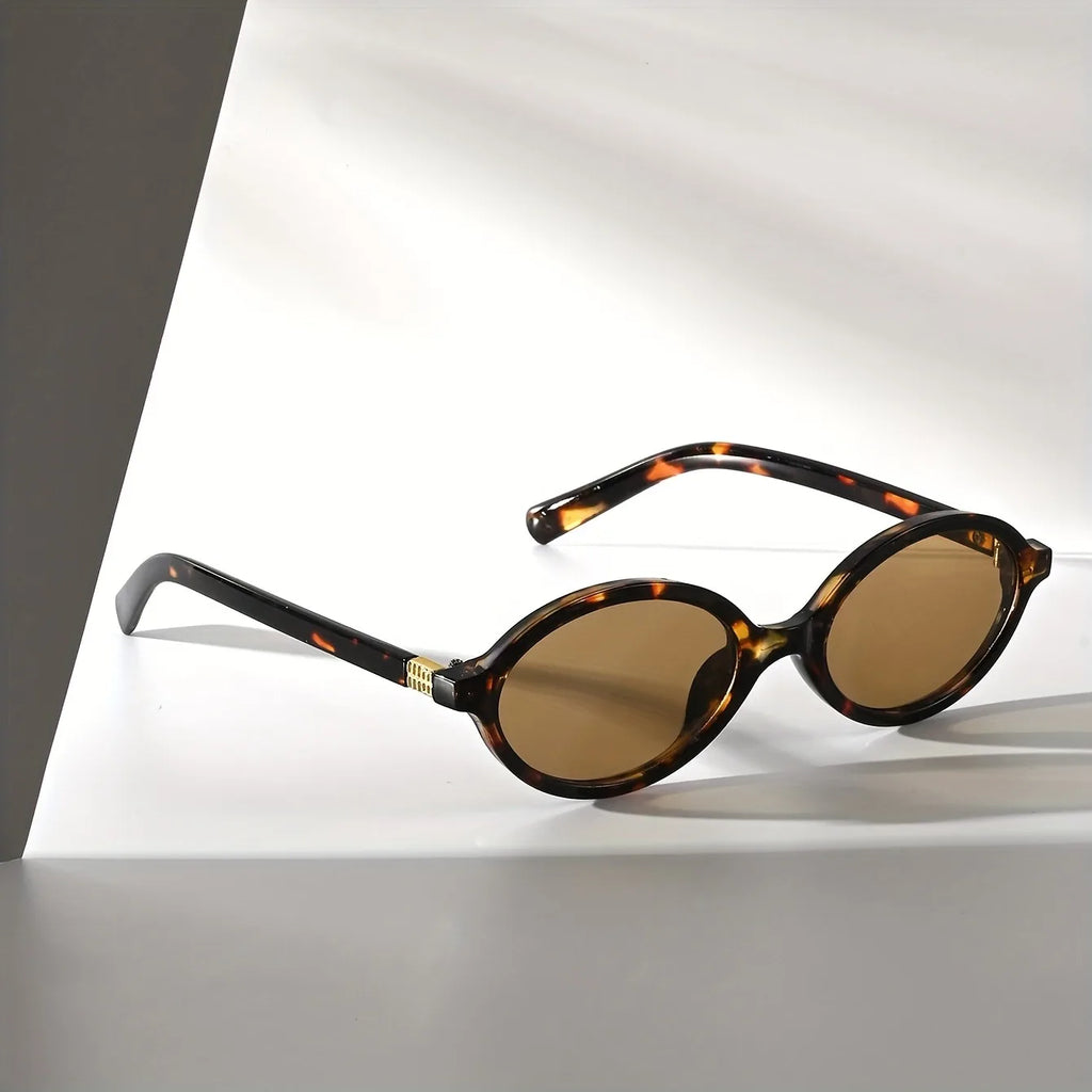 Retro oval PC glasses. Unisex, small-face fit, perfect for everyday indoor use
