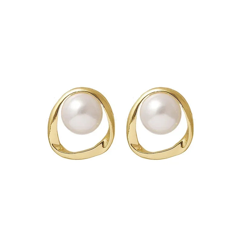 Gold Imitation Pearl Round Stud Earrings for Women