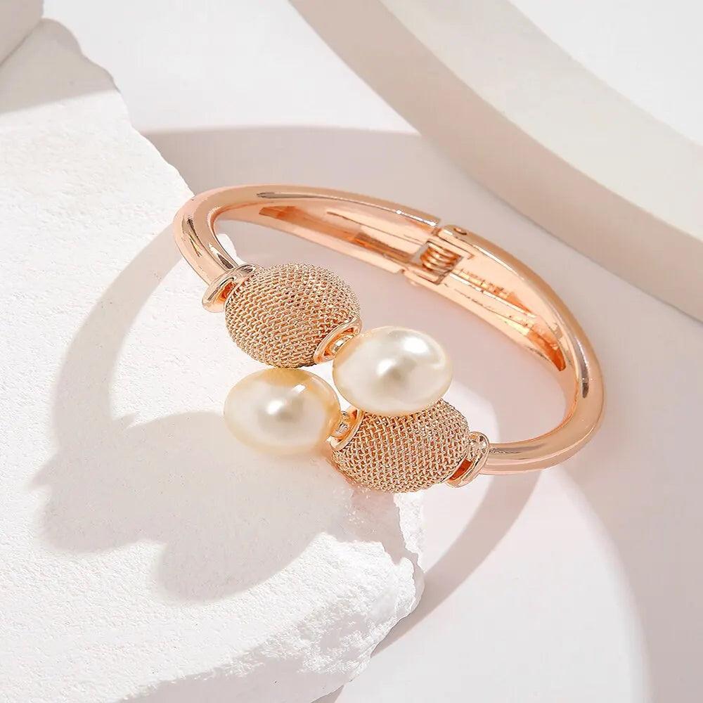 New Style Adjustable Pearl Bracelet Lady Jewelry