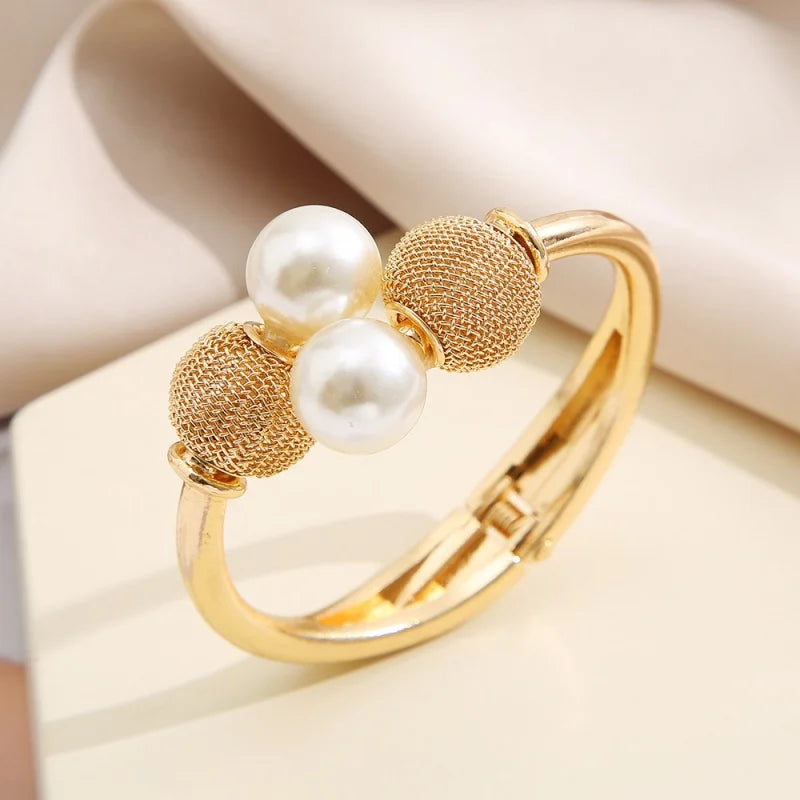 New Style Adjustable Pearl Bracelet Lady Jewelry