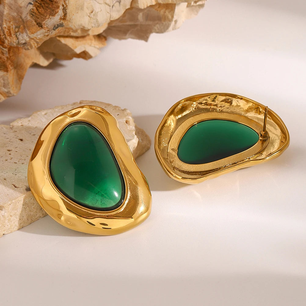 Retro Green Folded Metal Earrings  Bold Statement for Women.