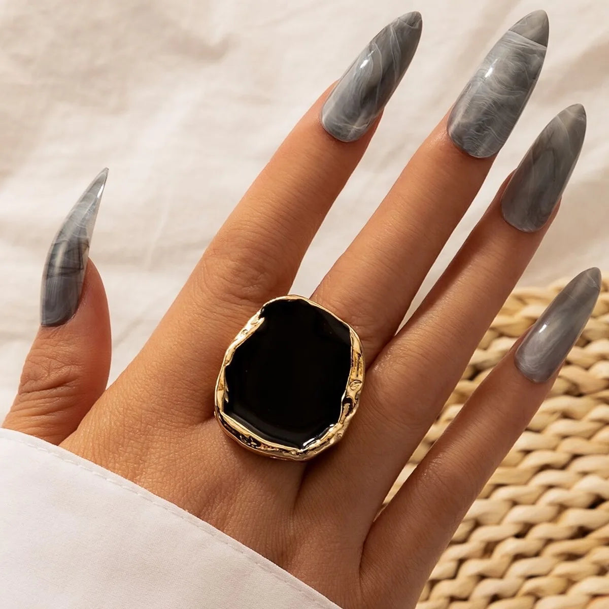 Stylish Bohemian Black Stone Ring – Unisex Fashion