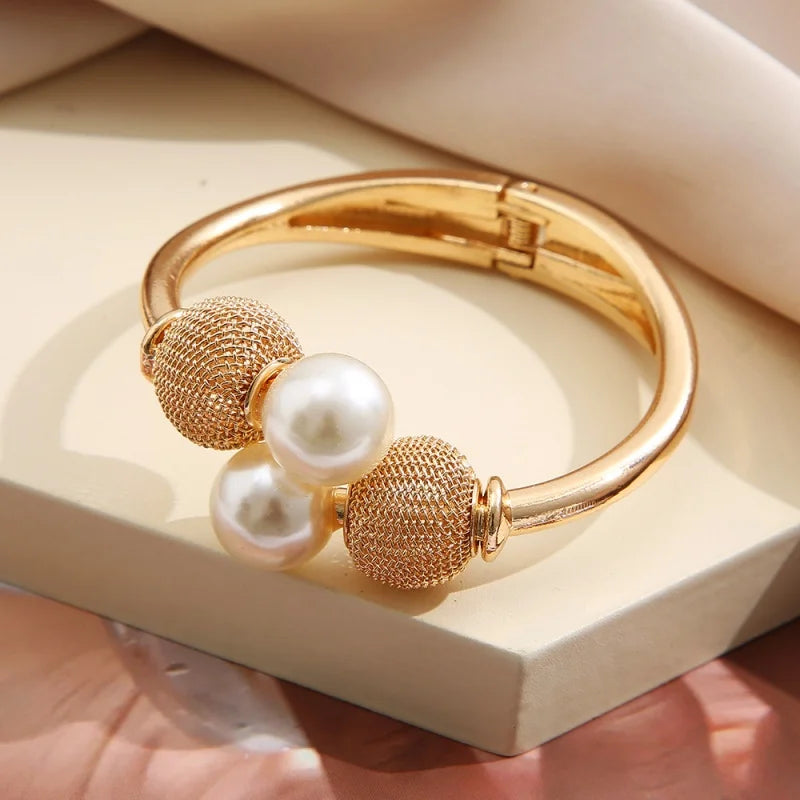 New Style Adjustable Pearl Bracelet Lady Jewelry