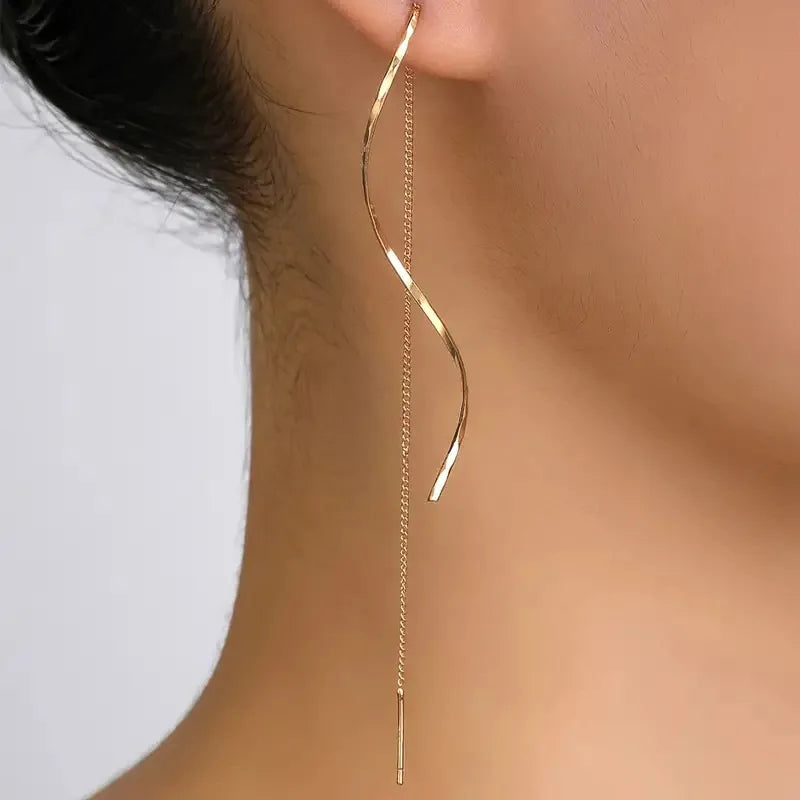 2-piece light luxury earrings for women. Simple and elegant